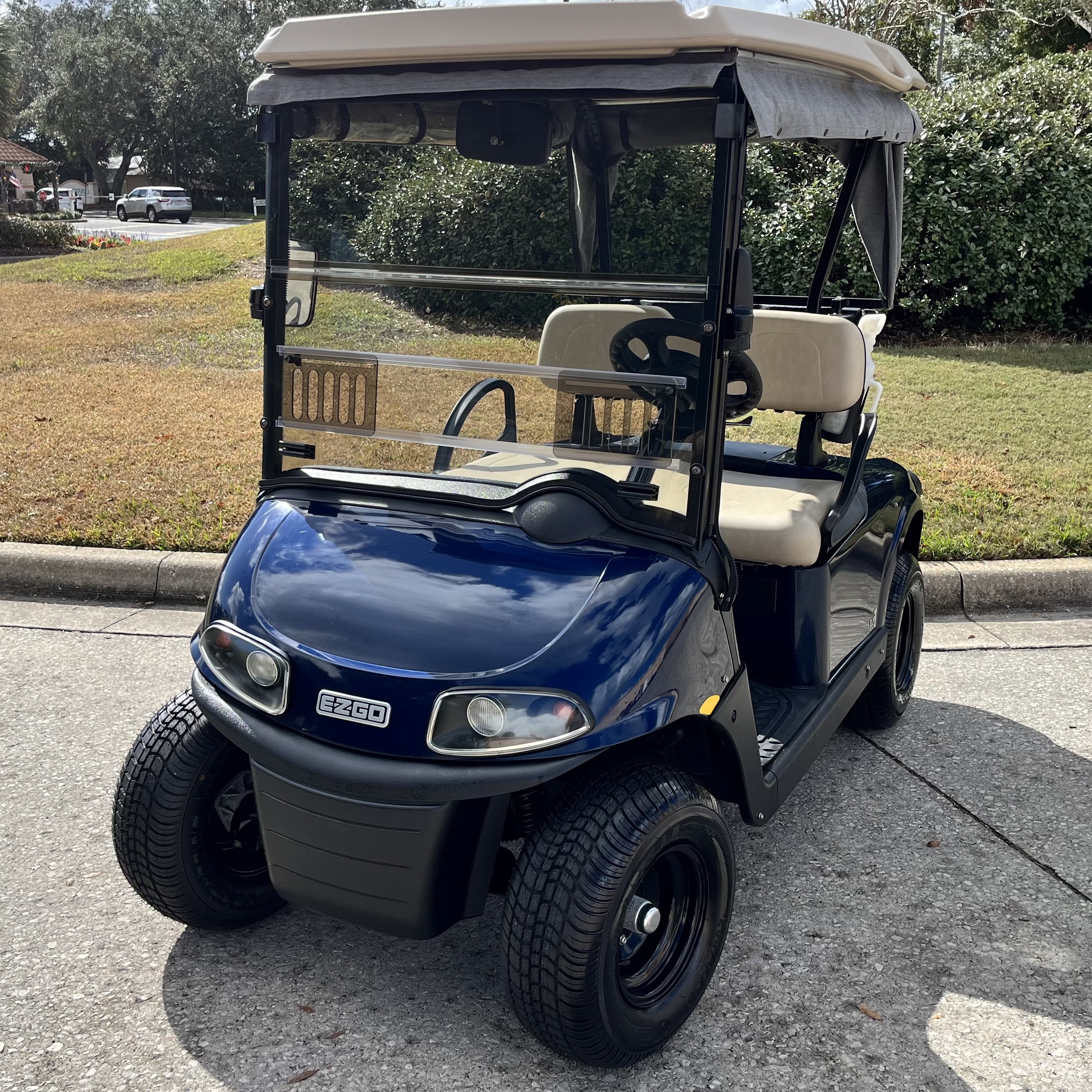 2022 E-Z-GO Freedom RXV EX1