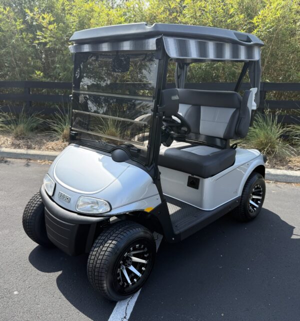 2022 E-Z-GO Freedom RXV ELiTE