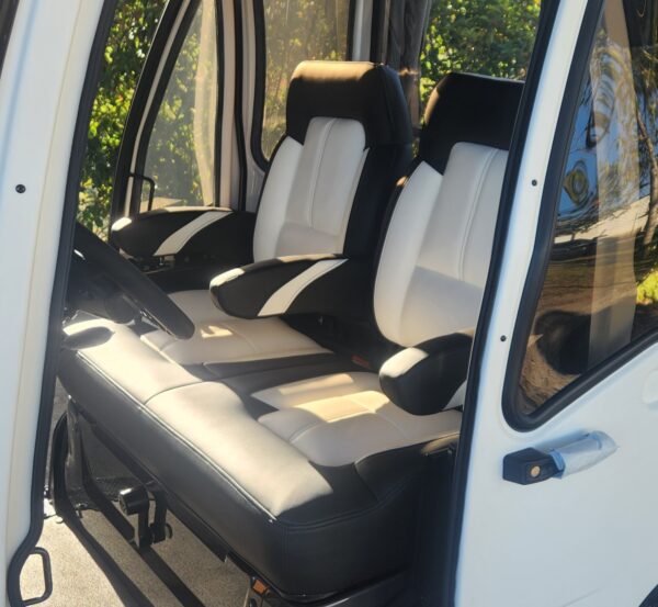 2025 Yamaha Drive2 - Image 2