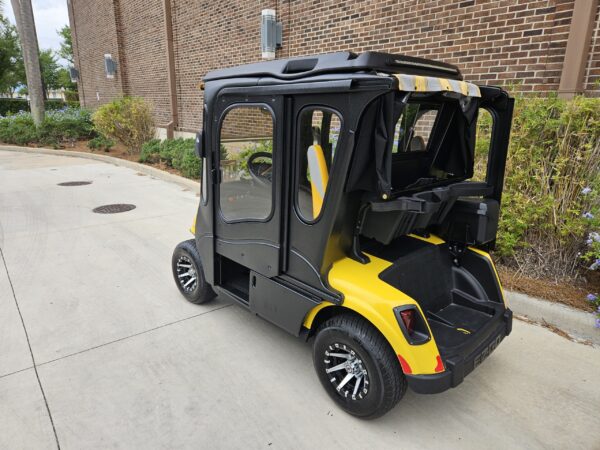 2019 E-Z-GO Freedom RXV Electric - Image 3
