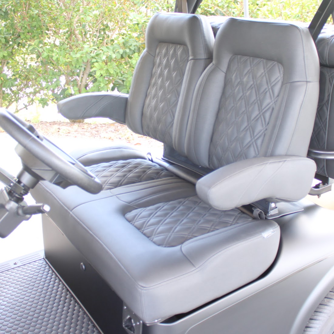 2026 E-Z-GO Freedom RXV ELiTE - Image 2